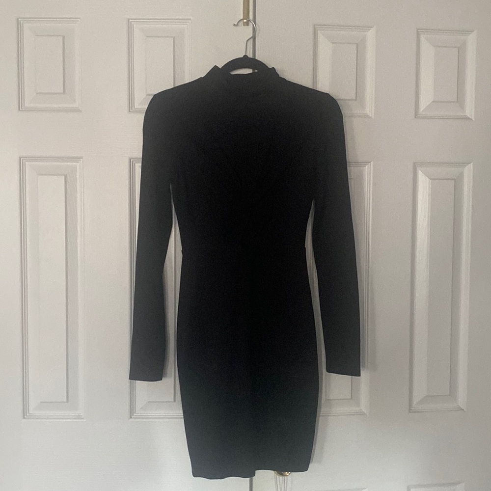 H&M black long-sleeve cotton dress with front opening size 4